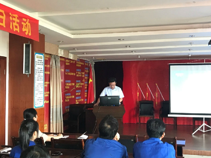 穿越世紀(jì)風(fēng)云，緬懷輝煌偉業(yè)